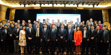 加拿大华商联合总会举行新春团拜会