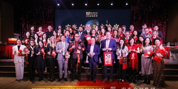 破纪录！宏泰业绩创新高 跃马扬鞭新征程